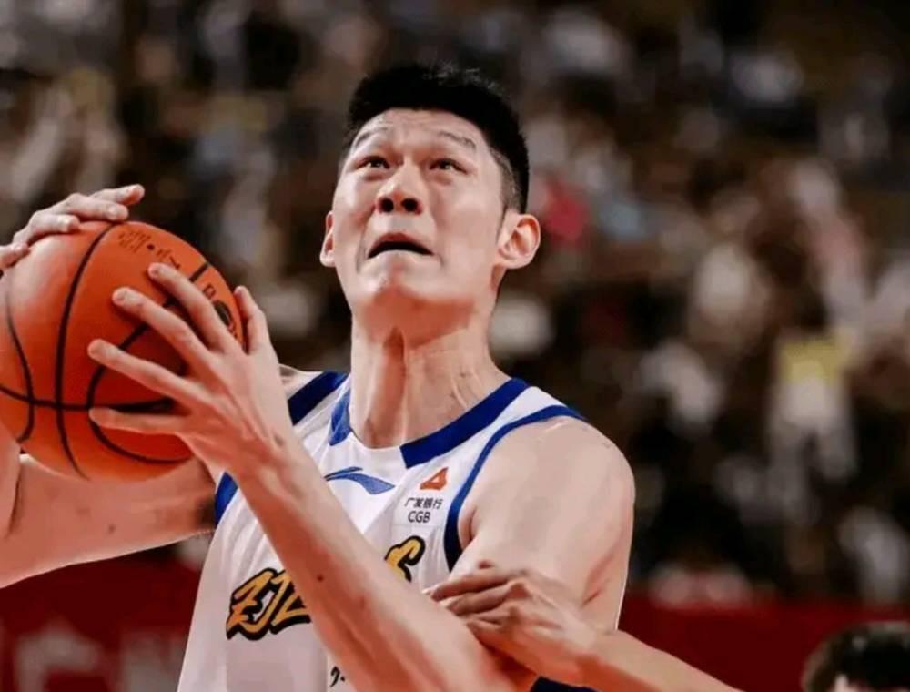 咪咕体育-胡金秋：想尽量延续职业生涯，在CBA打到父子同场
